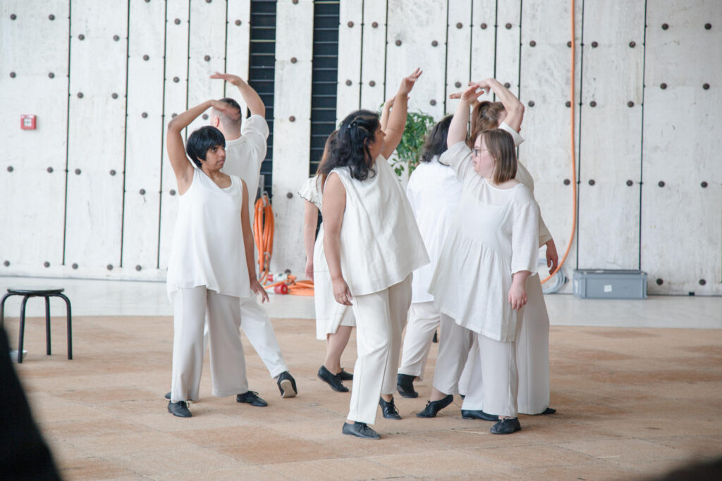 Atelier Danse & chorégraphie Entre Ciel et terre - Atelier Danse & chorégraphie - autrement-aujourd’hui